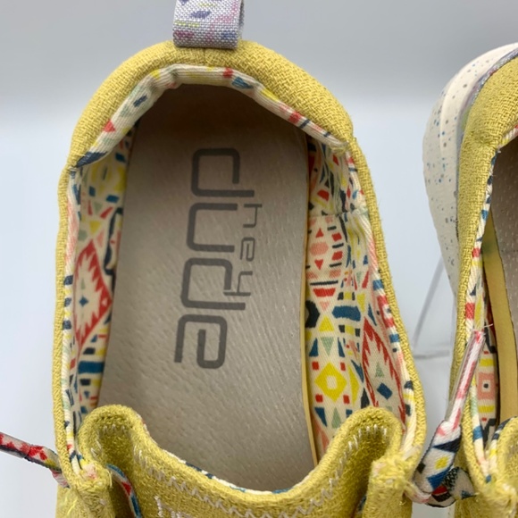 Women’s Hey Dude Wendy Zig Zag Acacia yellow canvas casual slip on’s beach boho - Picture 3 of 12